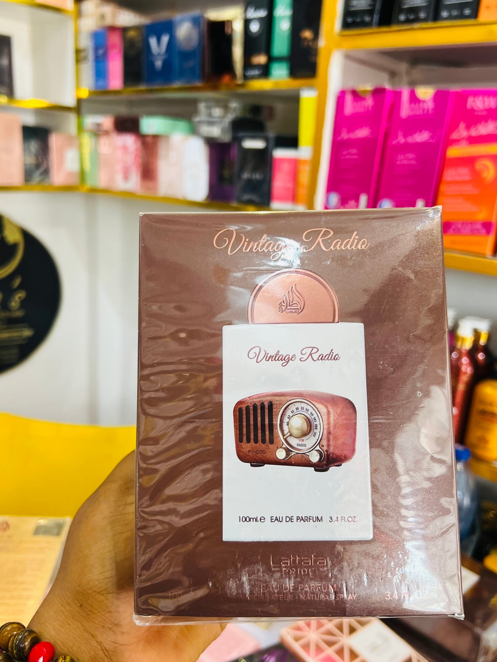 Lattafa Vintage radio perfume