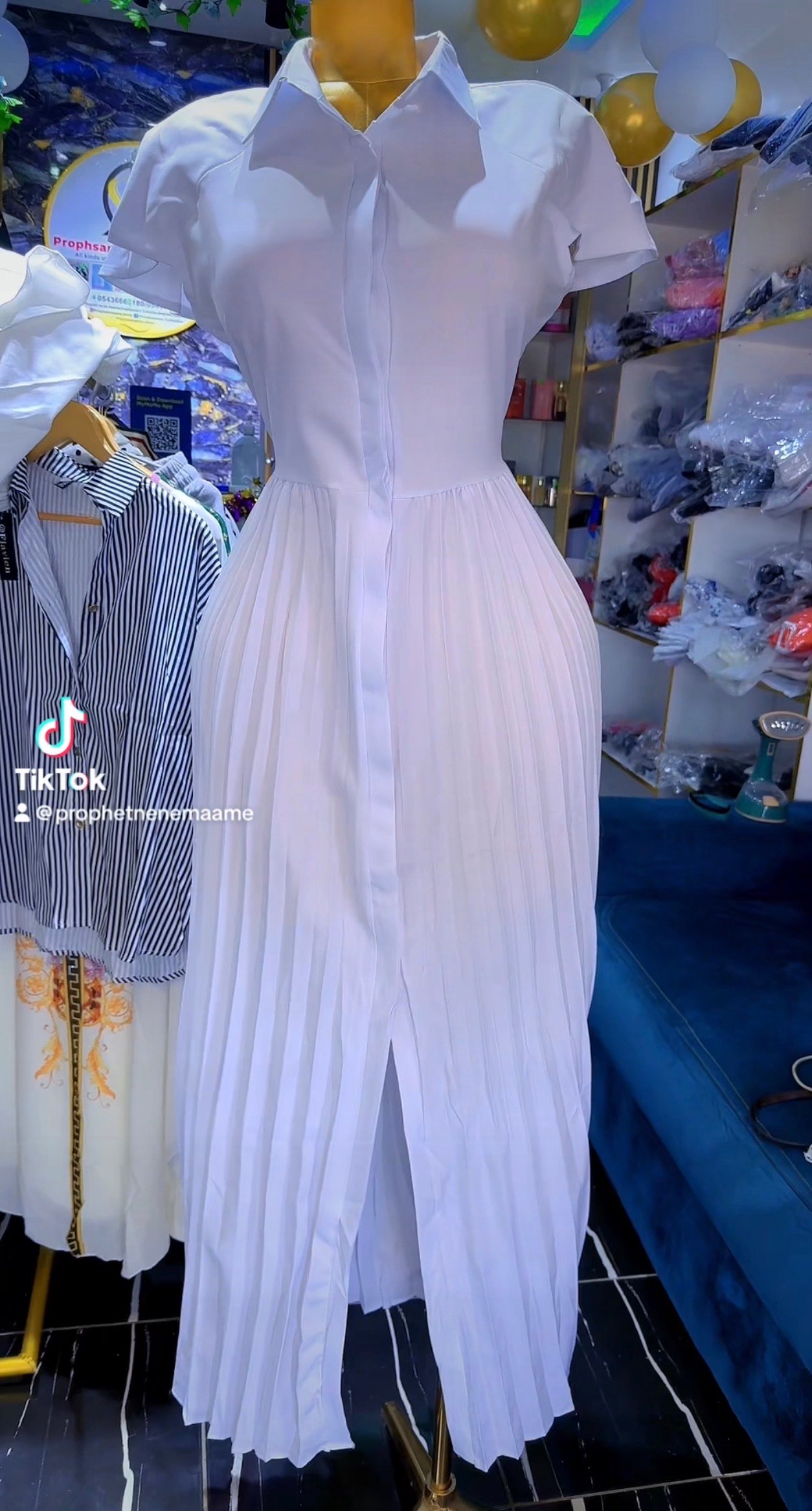 Long pleated dress