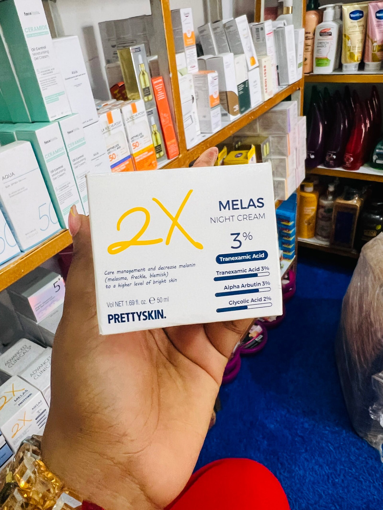 Pretty skin mela night cream